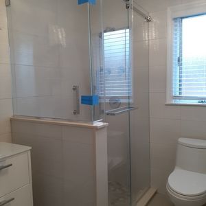 Shower doors new styles